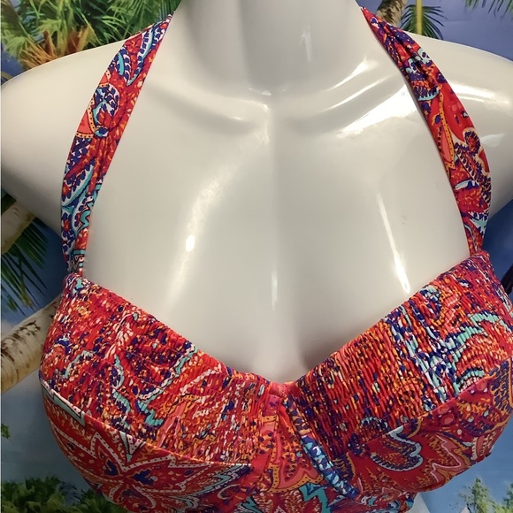 Sunsets bikini curve  top red blue turquoise size 18, large CD cup…nice …color - Picture 12 of 13